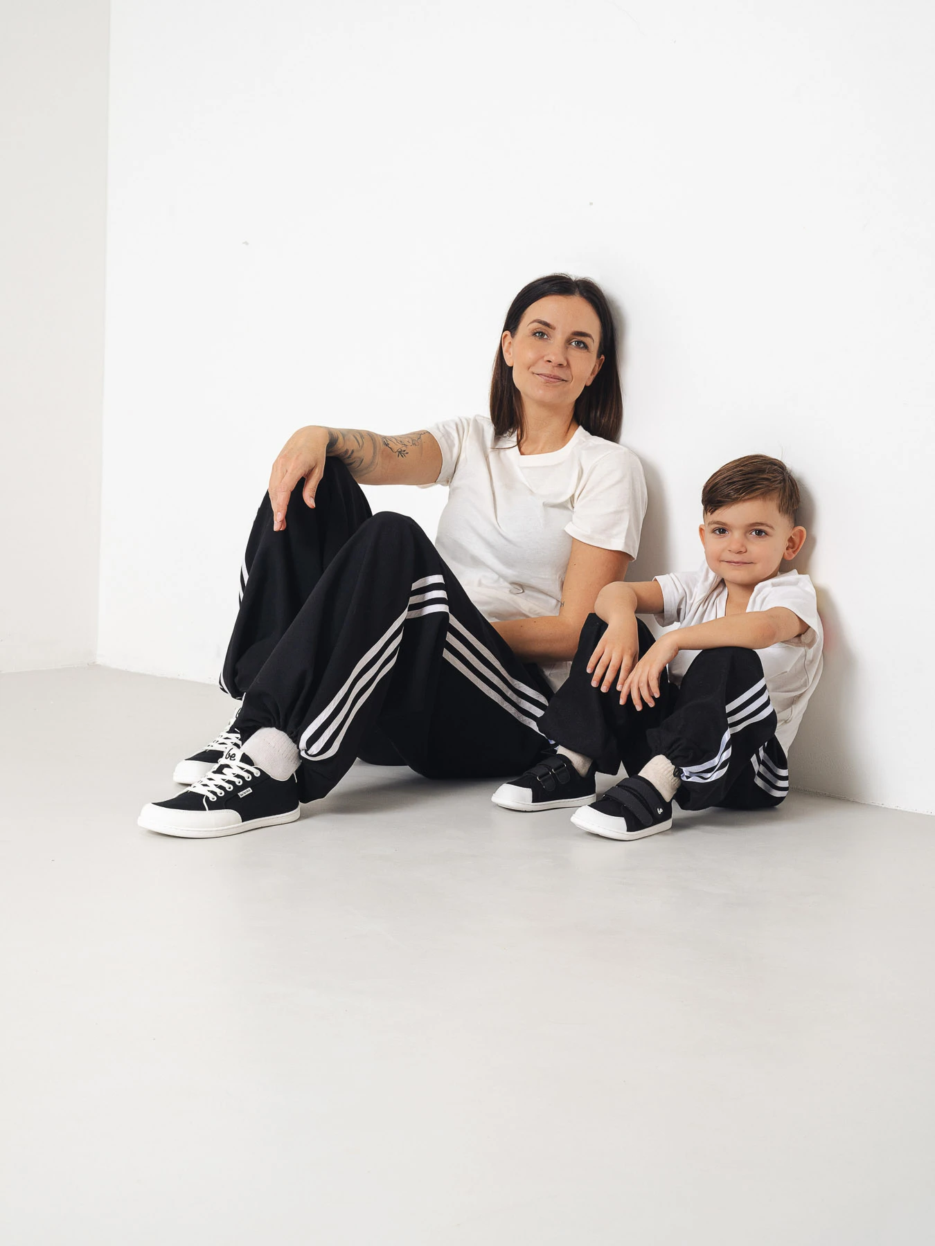 Детские босоногие кроссовки Be Lenka Canvi Preschool - чёрный и белый, фото 9